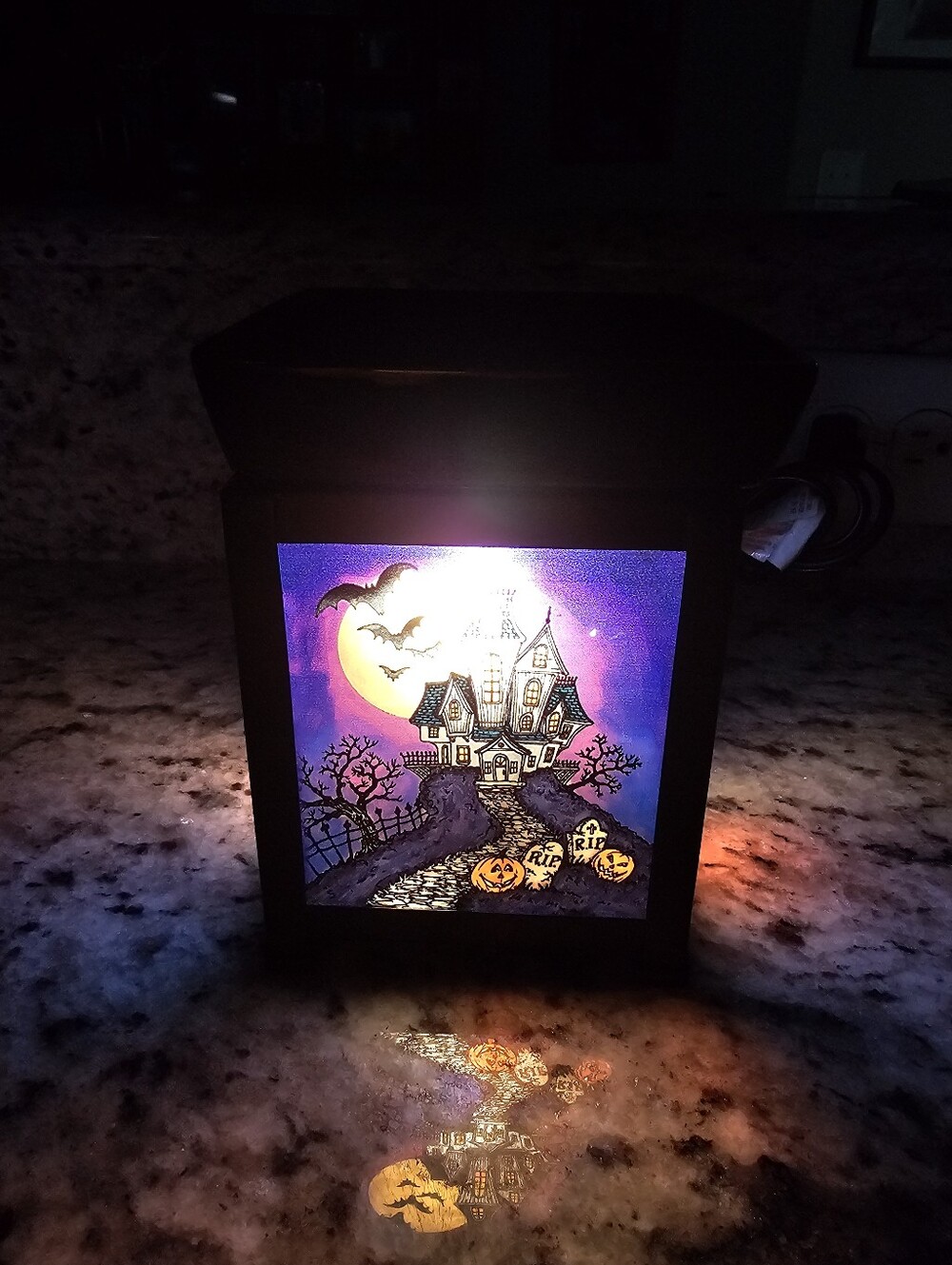Scensty House on Haunted Hill Warmer